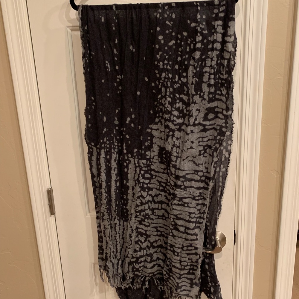 Very soft scarf